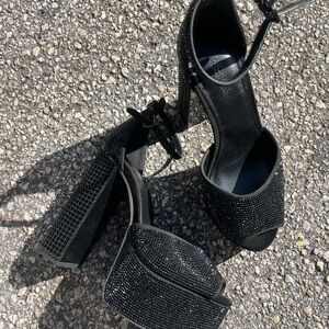 Micheal Kors platform heels size 5m